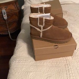 Chestnut short boots
